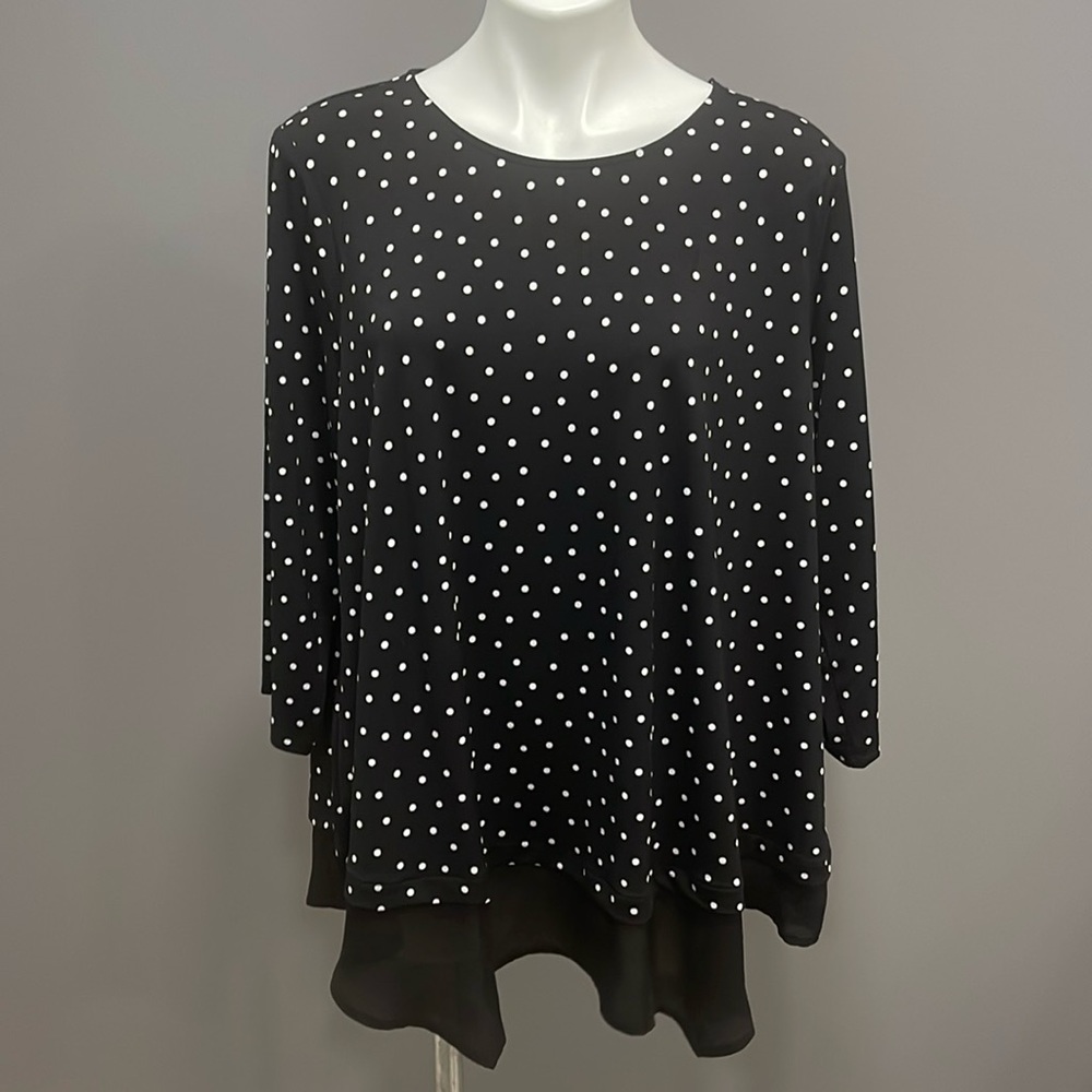 New with tags knit top by Adrianna Papell